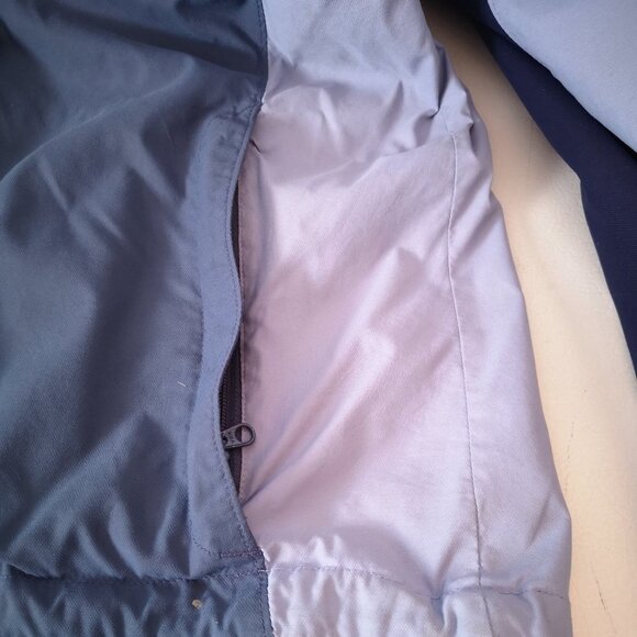 Columbia Sportswear Co. Ladies Zip Front Hooded Jacket - Picture 7 of 13